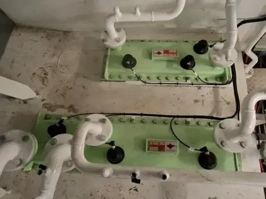 Ultrasonic antifouling on a box cooler
